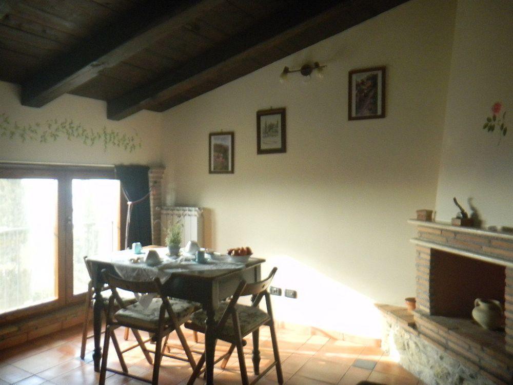 Il Casale Delle Ginestre Lejlighedshotel Castel San Pietro Romano Eksteriør billede