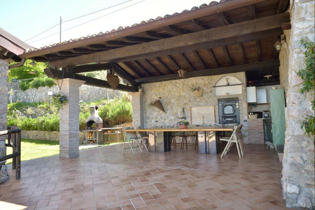 Il Casale Delle Ginestre Lejlighedshotel Castel San Pietro Romano Eksteriør billede