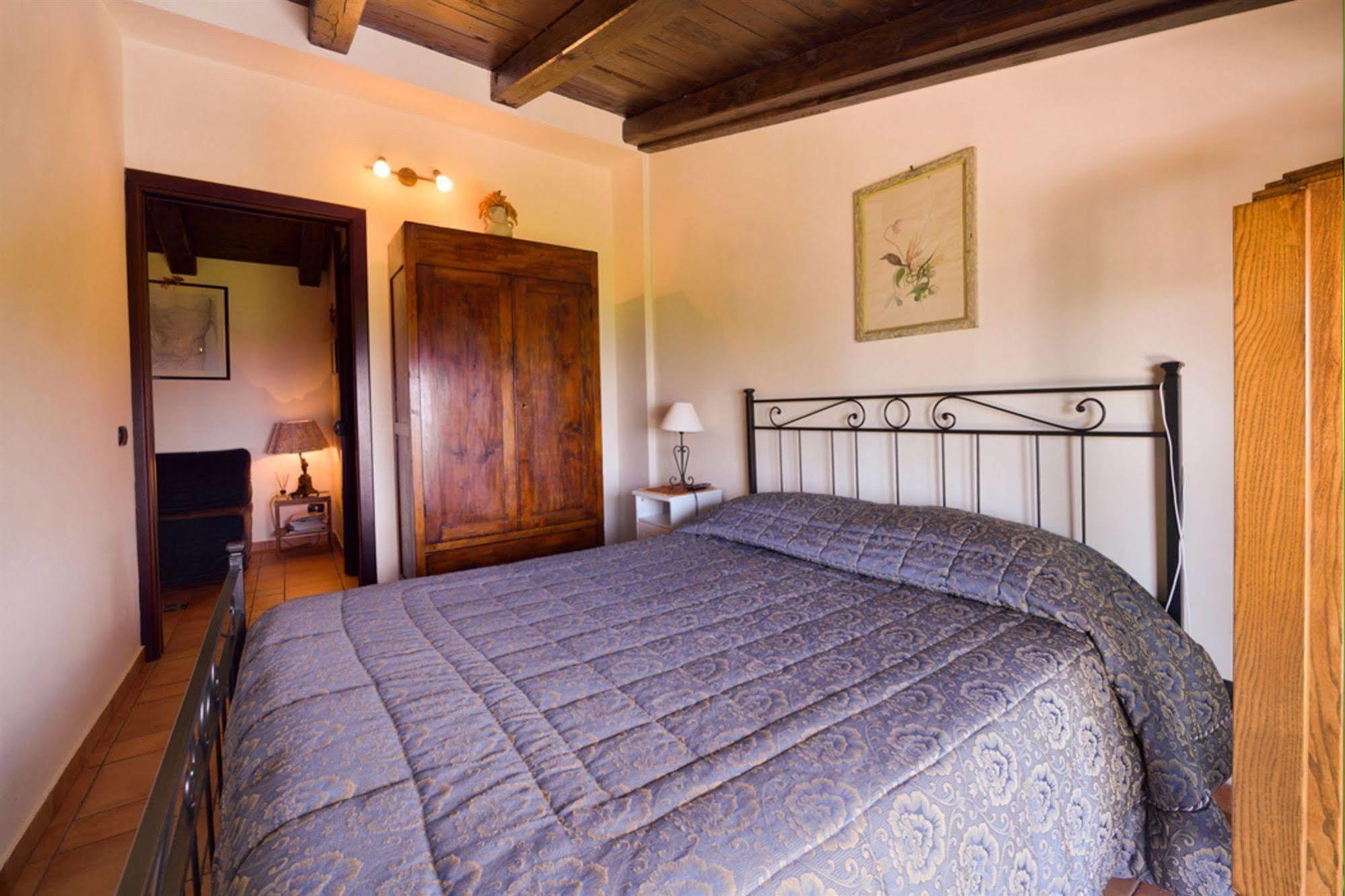Il Casale Delle Ginestre Lejlighedshotel Castel San Pietro Romano Eksteriør billede